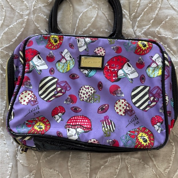 Betsey Johnson makeup bag - Picture 2 of 7